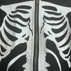 Black size M Halloween dress, only worn once!